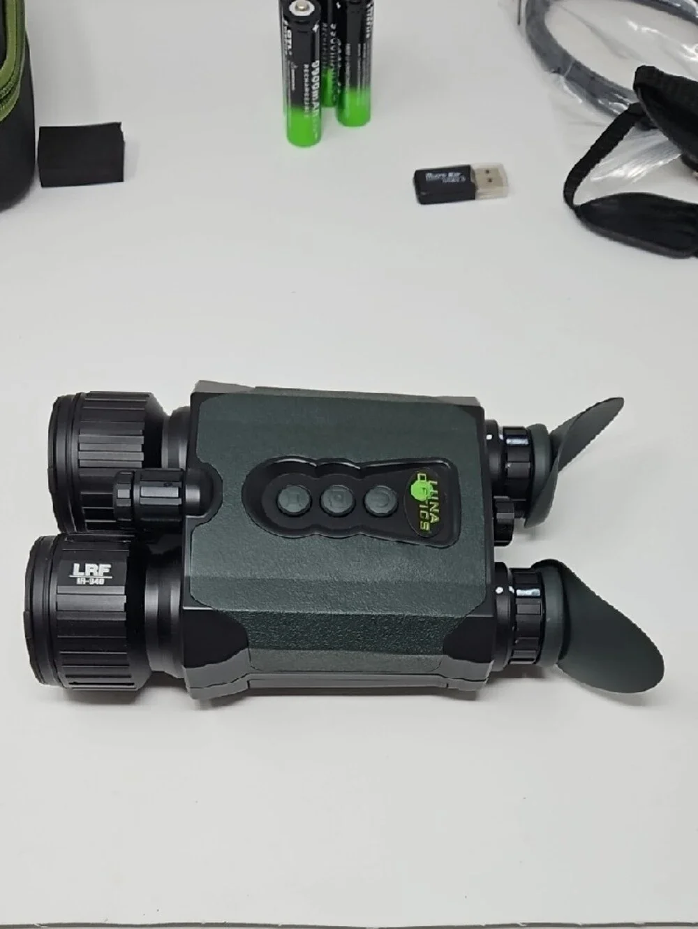 LUNA OPTICS QUANTUM Digital Day/Night Binoculars with Laser Rangefinder